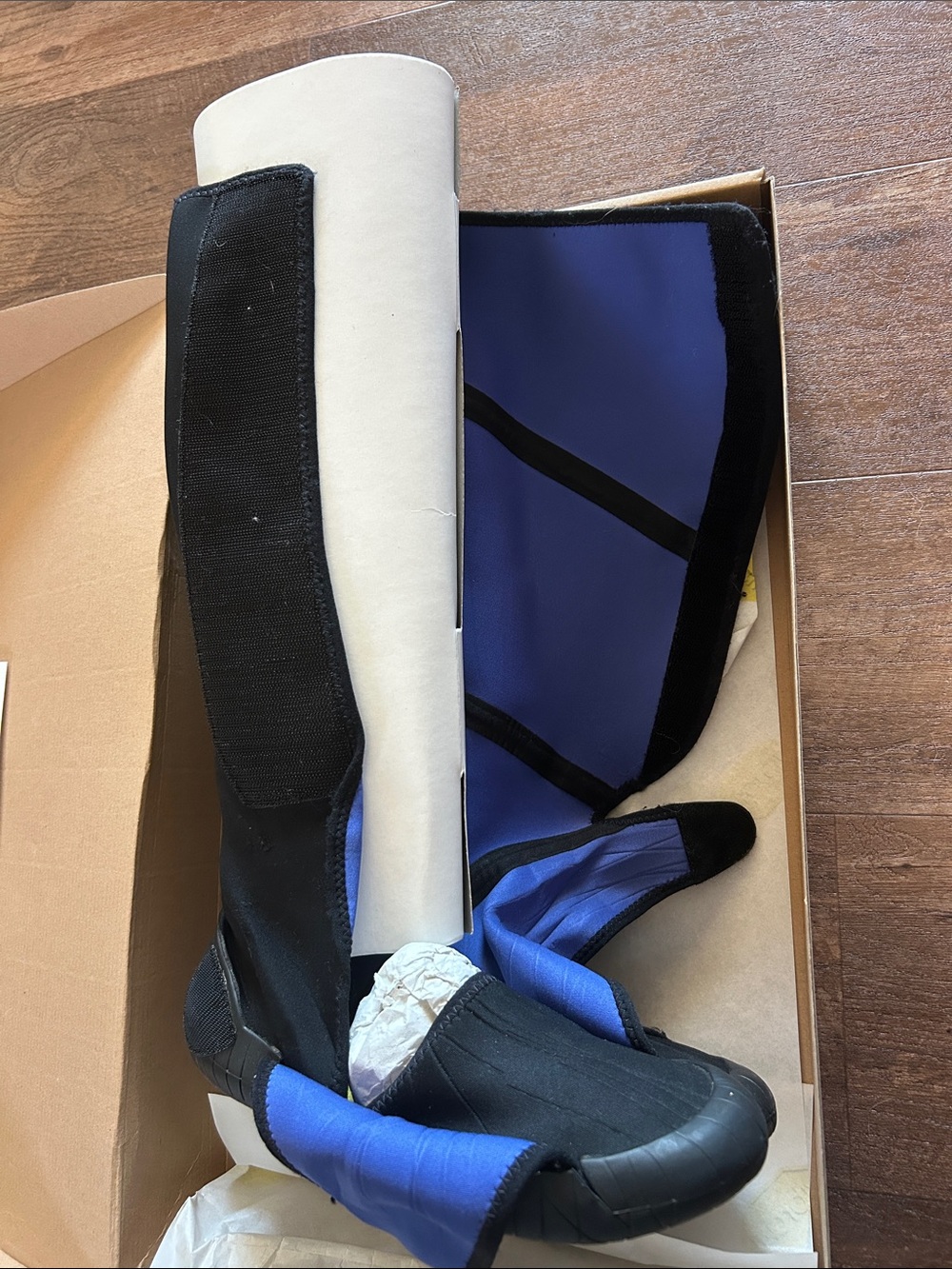 Furoshiki the Wrapping Sole Neoprene High Cut Boot - Picture 5 of 10